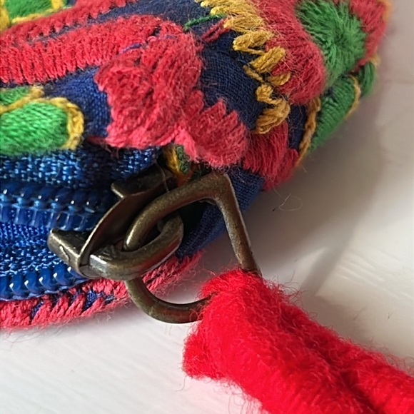 CLEOBELLA Clutch Woven Fringe Tassel Bells Yarn Bright Color Textured Bag Pouch - Picture 9 of 13